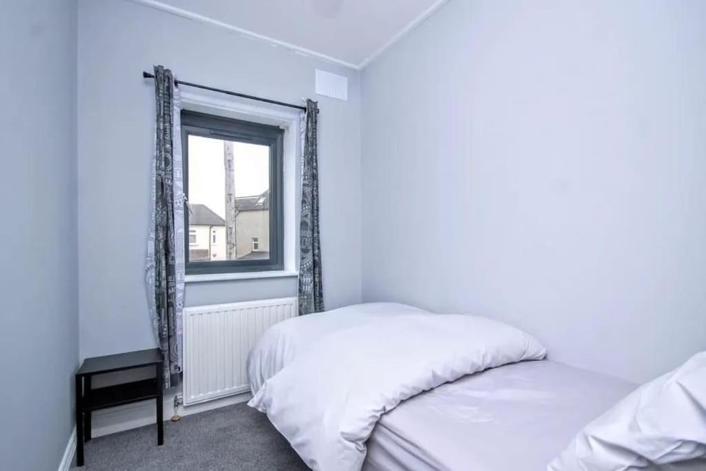 Beautiful Bright Three Bedroom House In Brighton And Hove With Free Parking מראה חיצוני תמונה