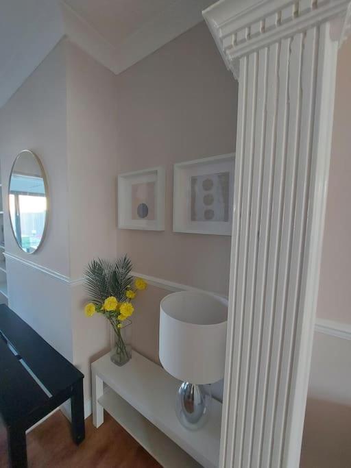Beautiful Bright Three Bedroom House In Brighton And Hove With Free Parking מראה חיצוני תמונה